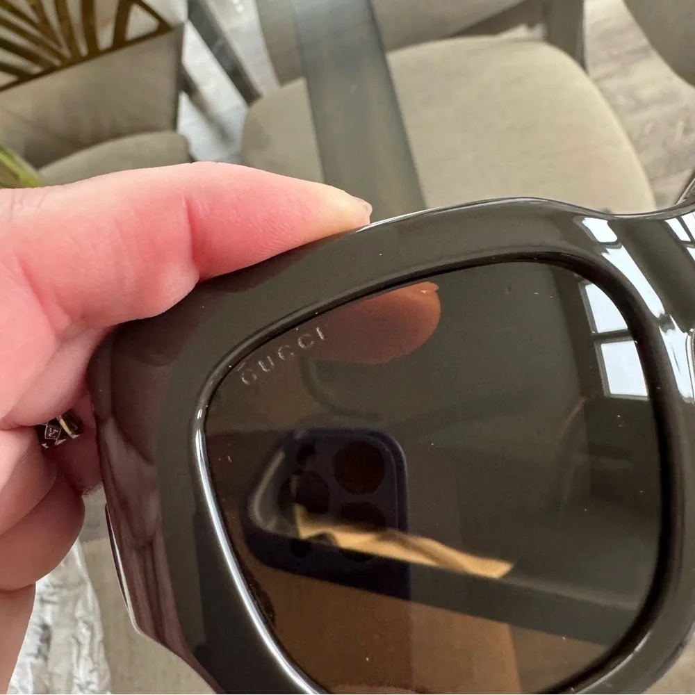 Authenticated! NWT! Gucci Oversized Sunglasses w/ Large GG Logo - Dark Brown